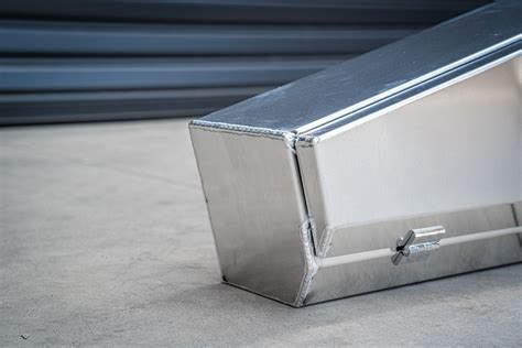 ute under tray toolbox